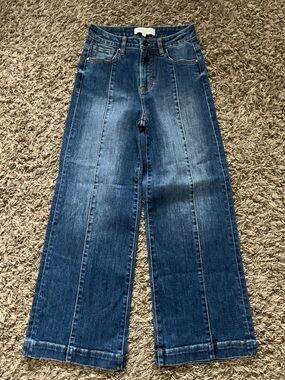 Women's Straight-Leg Jeans in Dark Blue Wash